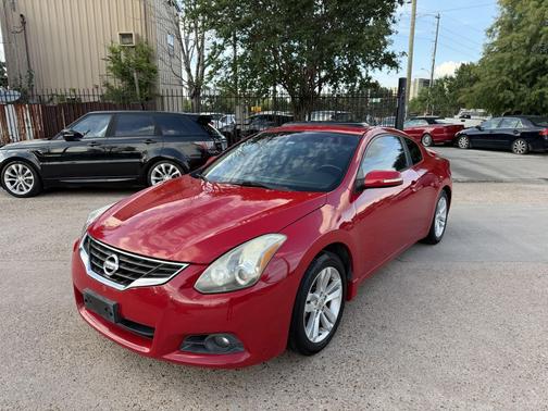 Red Alert 2010 Nissan Altima 2.5 S