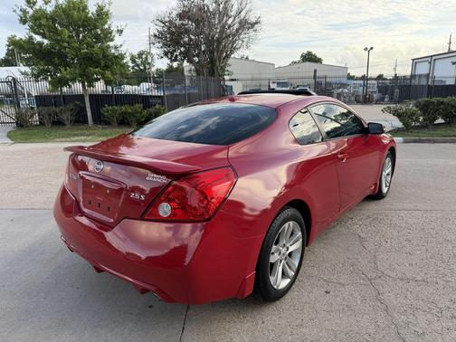 Red Alert 2010 Nissan Altima 2.5 S
