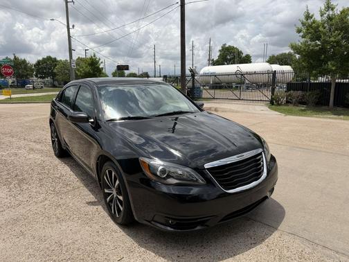 Black Clearcoat 2013 Chrysler 200 Limited