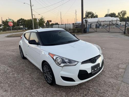 2016 Hyundai Veloster Base