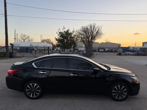 2016 Nissan Altima 2.5 SV
