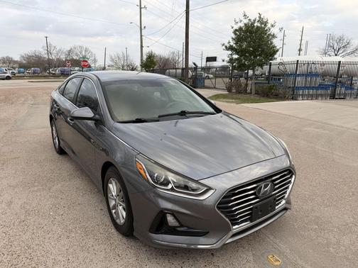 2018 Hyundai SONATA SE