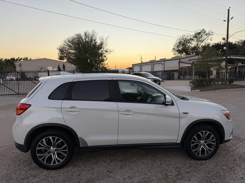 2017 Mitsubishi Outlander Sport 2.0 LE
