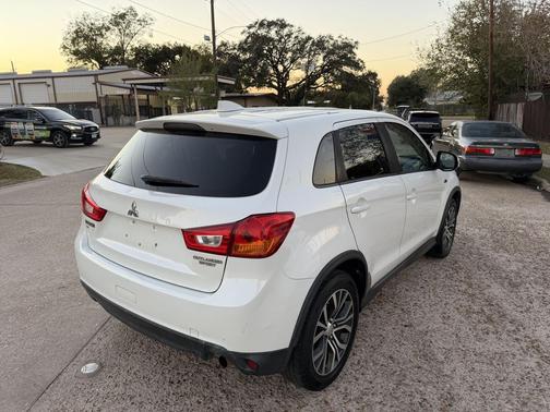 2017 Mitsubishi Outlander Sport 2.0 LE