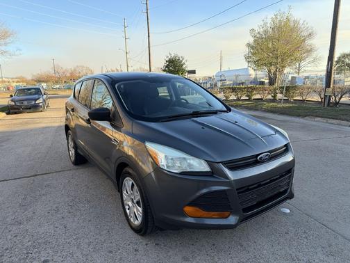Magnetic 2015 Ford Escape S