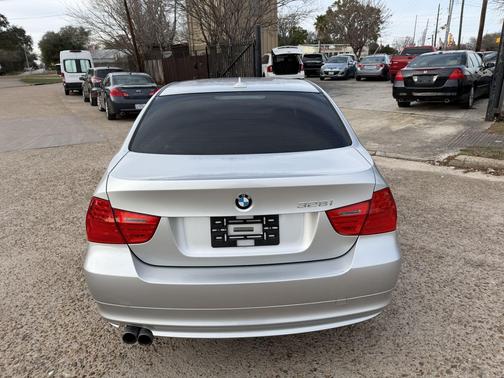 2011 BMW 328 4dr Sdn 328i RWD