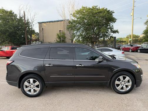 Tungsten Metallic 2016 Chevrolet Traverse LTZ