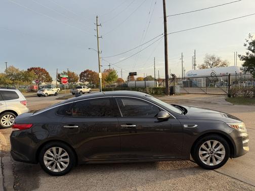 2018 Kia Optima EX
