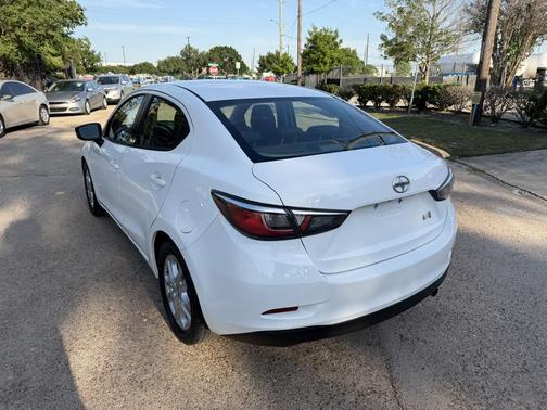 Frost 2016 Scion iA 4dr Sdn
