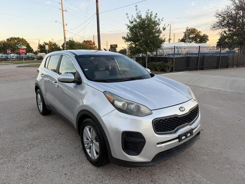 Sparkling Silver 2018 Kia Sportage LX
