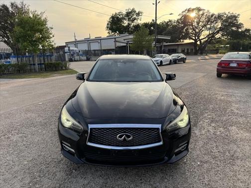 2014 INFINITI Q50 Premium