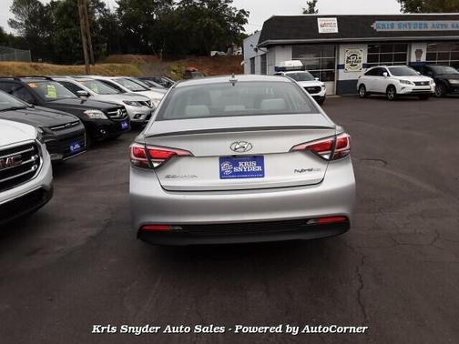 2016 Hyundai SONATA Hybrid SE