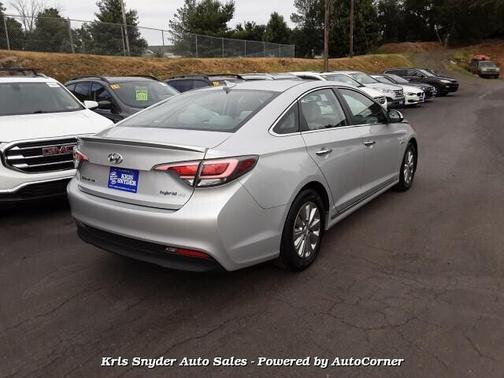 2016 Hyundai SONATA Hybrid SE