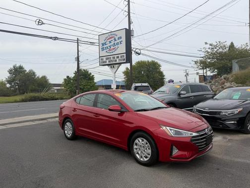 2019 Hyundai ELANTRA SE