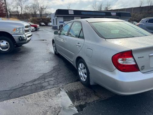 2002 Toyota Camry LE