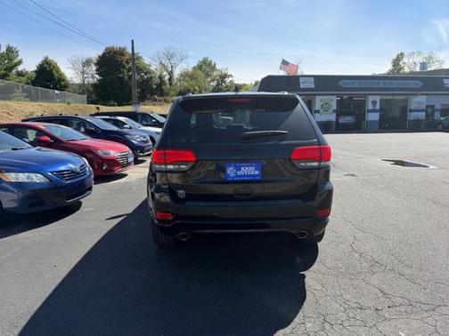 Brilliant Black Crystal Pearlcoat 2015 Jeep Grand Cherokee Altitude