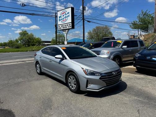 2020 Hyundai ELANTRA SE