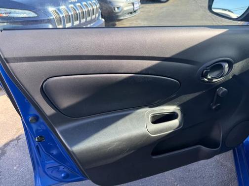 2017 Nissan Versa 1.6 S+