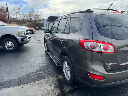 2012 Hyundai SANTA FE GLS