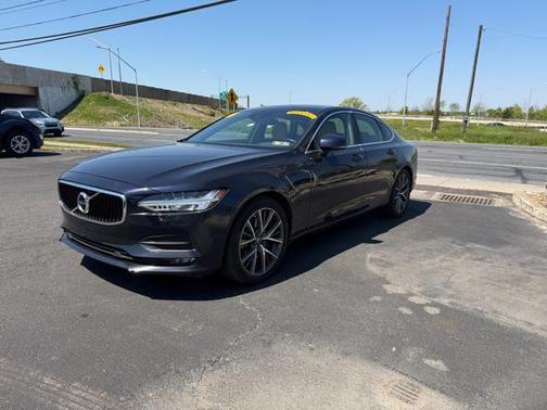 Magic Blue Metallic 2017 Volvo S90 T6 Momentum