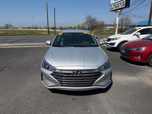 2020 Hyundai ELANTRA SE