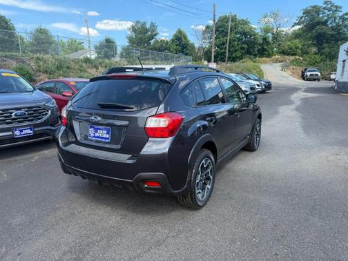 Dark Gray Metallic 2017 Subaru Crosstrek 2.0i Premium