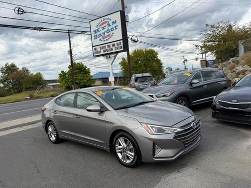 2020 Hyundai ELANTRA Limited
