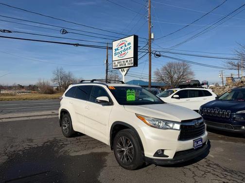 2016 Toyota Highlander XLE
