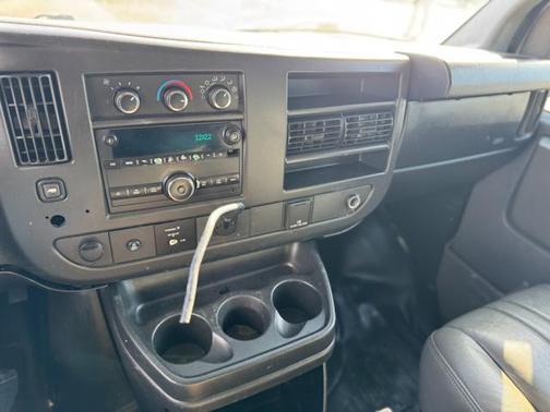 Summit White 2015 Chevrolet Express 2500 Work Van