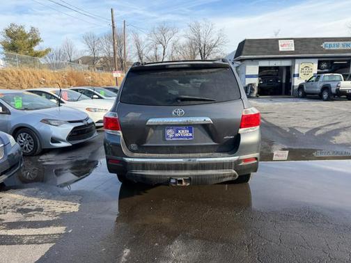 Charcoal 2013 Toyota Highlander Limited