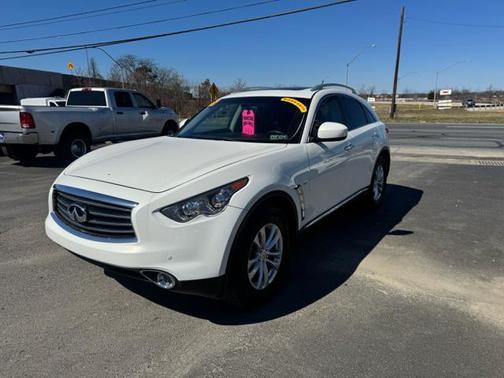 2016 INFINITI QX70 Base