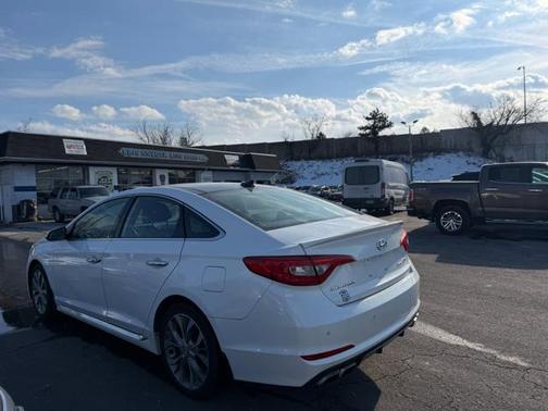 2017 Hyundai SONATA Sport 2.0T