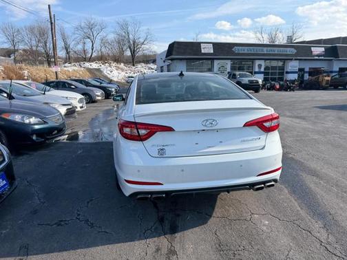 2017 Hyundai SONATA Sport 2.0T