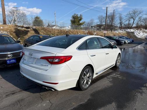2017 Hyundai SONATA Sport 2.0T