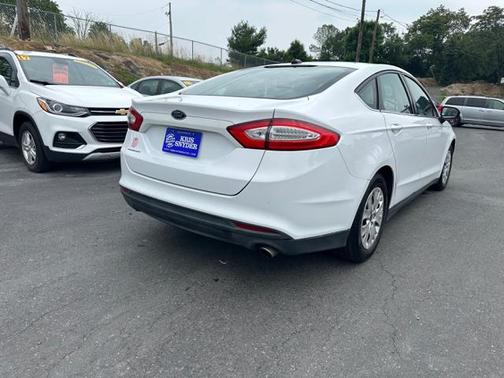 Oxford White 2014 Ford Fusion S
