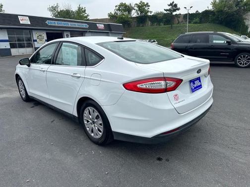 Oxford White 2014 Ford Fusion S