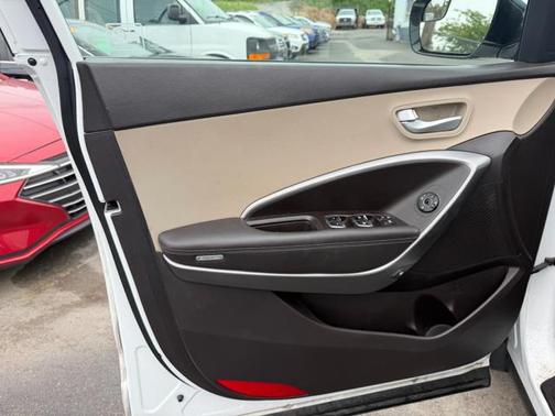 Frost White Pearl 2017 Hyundai Santa Fe Sport 2.4L