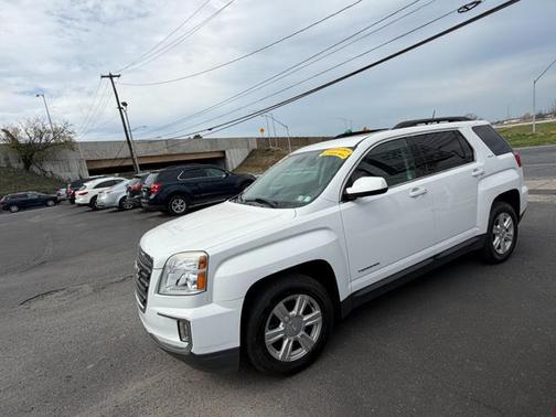 White 2016 GMC Terrain SLE-2