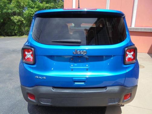 Brilliant Blue Metallic Clear Coat 2020 Jeep Renegade Jeepster 4x4