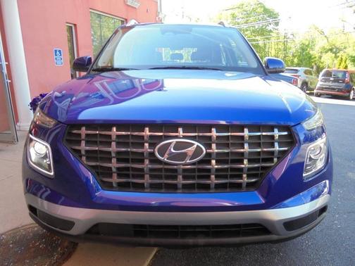 Intense Blue 2024 Hyundai VENUE Limited