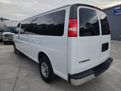 2020 Chevrolet Express 3500 LT 3500 3dr Extended Passenger Van