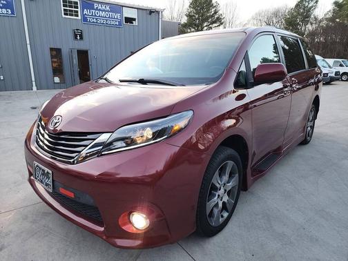 2015 Toyota Sienna SE