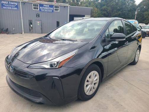 2022 Toyota Prius L
