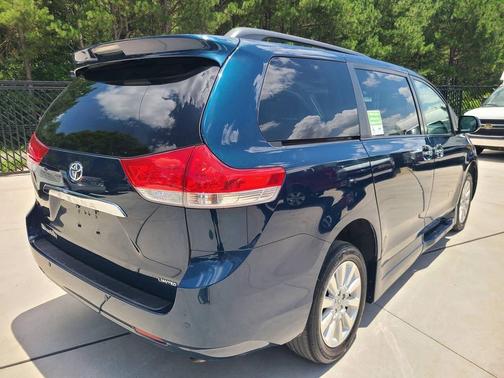 2012 Toyota Sienna Limited