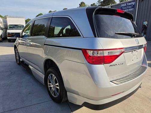 Alabaster Silver Metallic 2012 Honda Odyssey EX-L