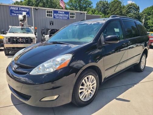 2009 Toyota Sienna XLE
