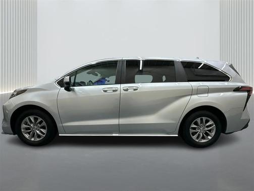 Silver 2022 Toyota Sienna XLE