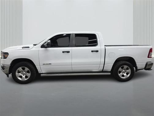 Bright White Clearcoat 2023 RAM 1500 Big Horn/Lone Star