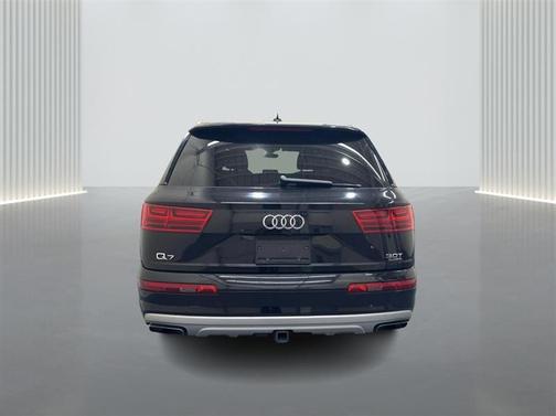 Black 2017 Audi Q7 3.0T Premium