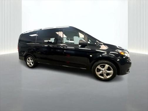 2016 Mercedes-Benz Metris Base